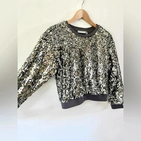 Alice + Olivia Sequin Cropped Embellished Metallic Long Sleeve Sweatshirt Sz XS - Picture 4 of 9